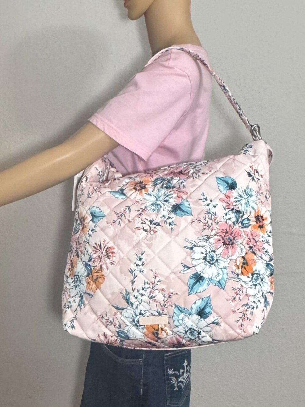 Vera Bradley Oversized Hobo Bag in Performance Twill Peach Blossom Bouquet NWT